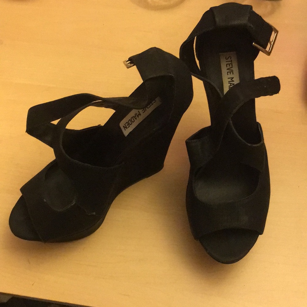 Black Steve Madden platforms